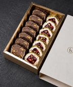 Schokolade mit Mandeln und Granatapfel mit Pistazien  —  Premium Turkish Delight Set